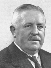 Fil:Peter Johan Busch (1876-1937).jpg