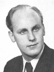 Fil:Olaf Preben Lauritzen (1924-).jpg