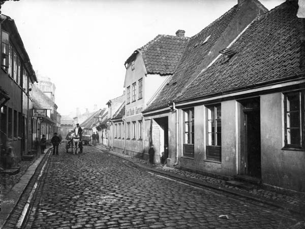 Fil:Fiskergade 1890.jpg
