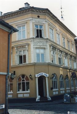 Lions pub.jpg