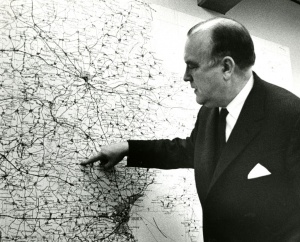 Robert Svane Hansen her skal lufthavnen ligge.jpg