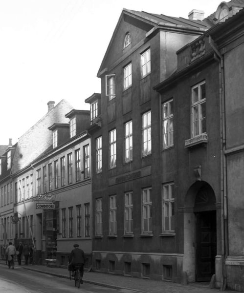 Fil:Mejlgade8gl.jpg