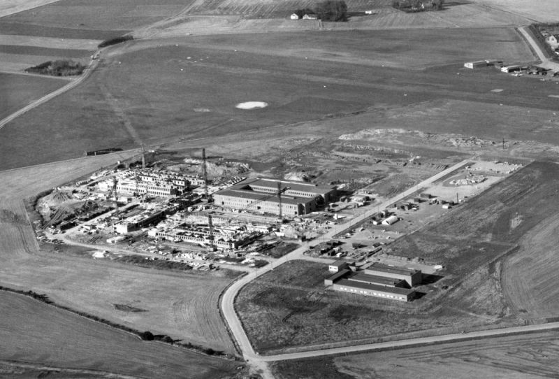 Fil:Skejby Sygehus under opførelse. 1982.jpg