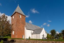 Framlevt Kirke.jpg