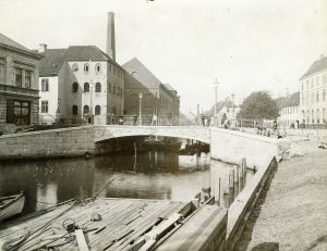 Mindebroen ca. 1900, ukendt fotograf.jpg