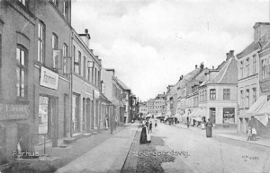 Jægergårdsgade set mod Frederiks Alle, 1908. Ukendt fotograf.jpg