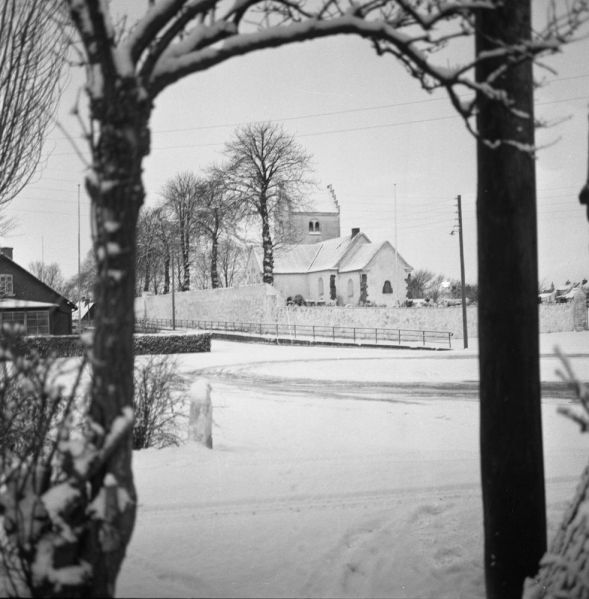 Fil:Vejlby Kirke, Jørn Timm 1961.jpg