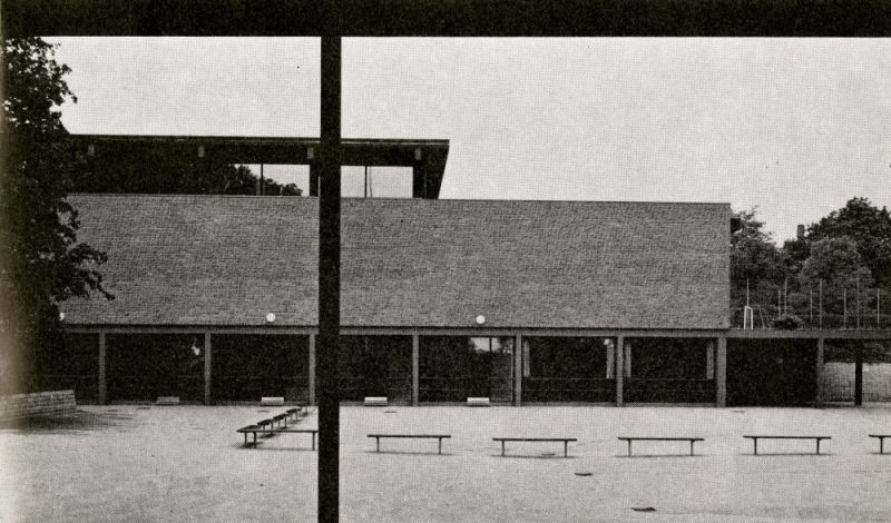 Fil:Nørre Boulevard skoles aulabygning (foto Thormas Pedersen og Poul Pedersen).jpg