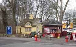 Nødtørftshuset, fotograf Nana Herluf, 2012.jpg