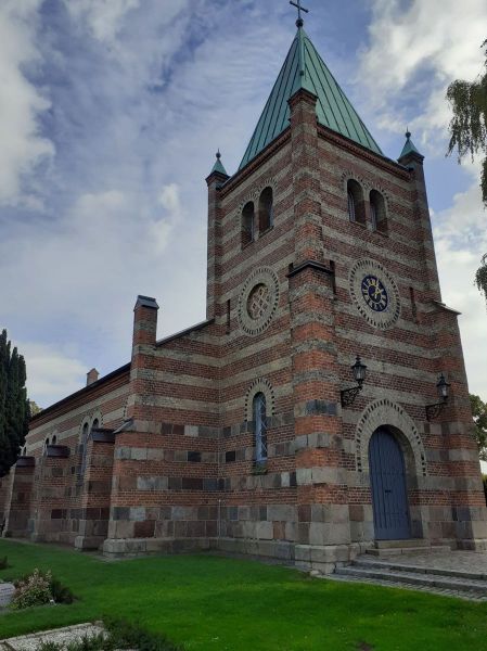 Fil:Gl. Åby Kirke.jpg