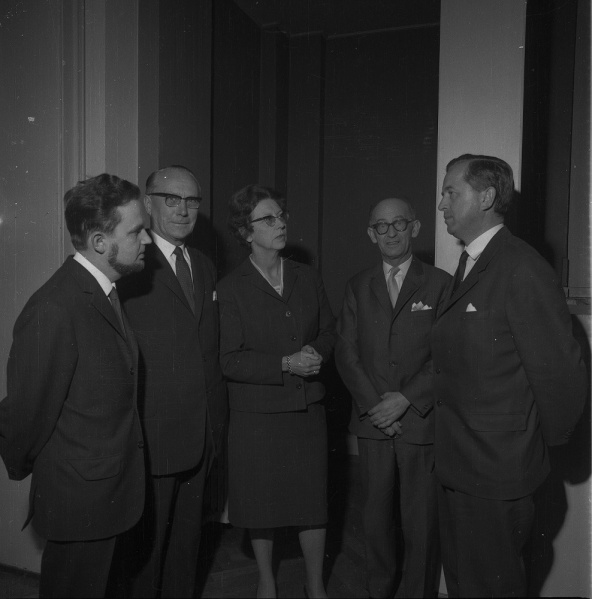Fil:Ellen Rigmor Strange Petersen - Ib Rahbek-Clausen.jpg