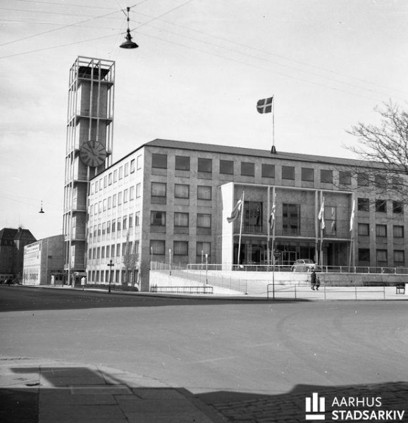 Fil:Aarhus rådhus foto Børge Andre Venge.jpg