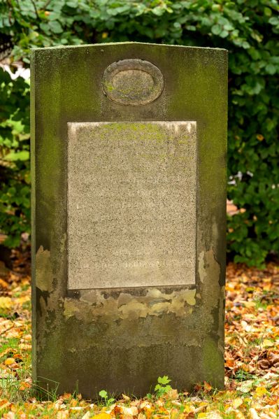Fil:Gravsten Lea Goldschmidt.jpg