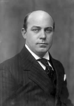 Carl Ejner Mikkelsen (1890-1972).jpg