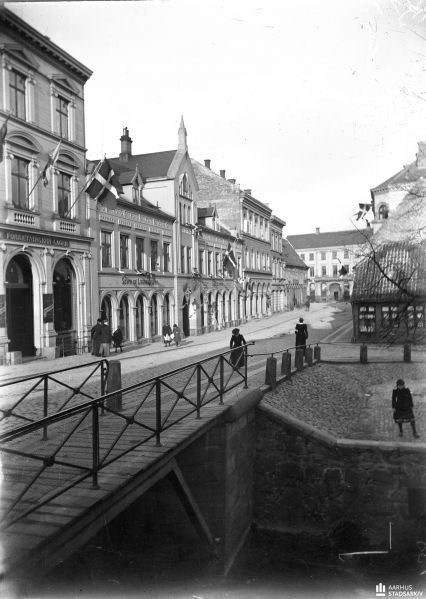 Fil:Frederiksbroen.jpg
