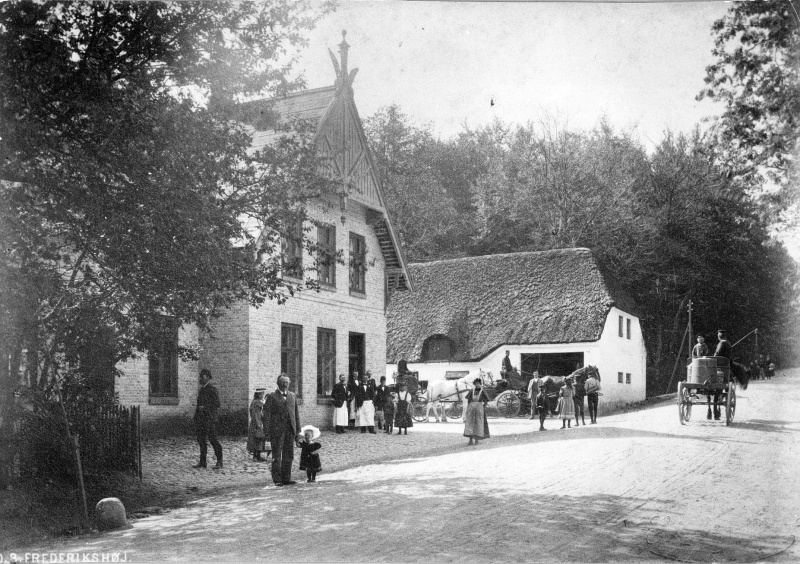 Fil:Frederikshøj, Joseph Ludvig Kjær, ca. 1896.jpg