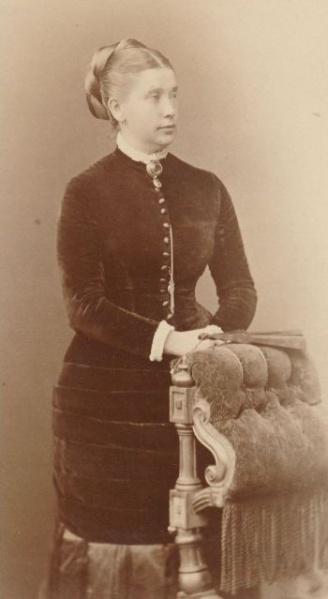 Fil:Ingeborg Christiane Meulengracht, f. Lottrup ca. 1880.jpg