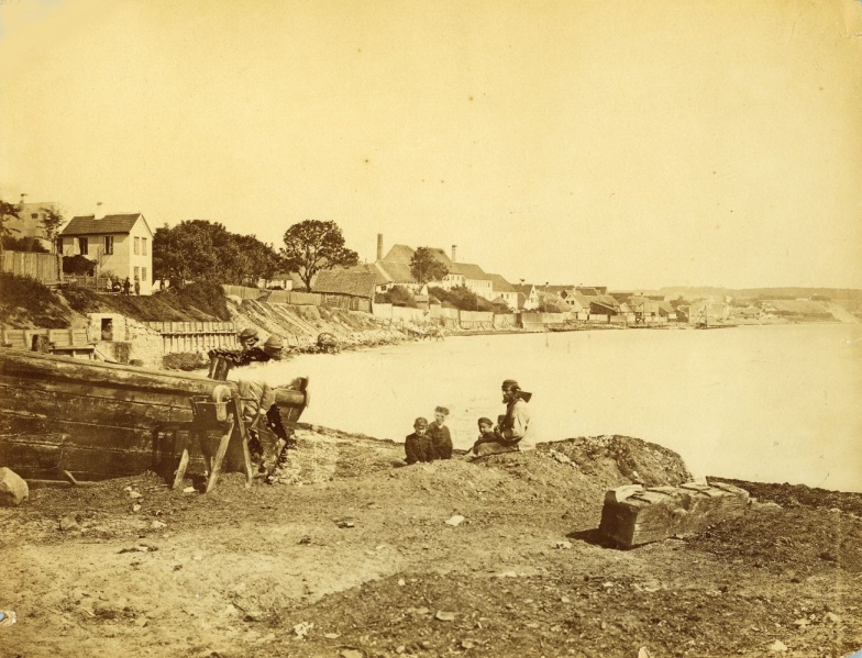 Fil:Stranden ved Mejlgade ca. 1860, Andreas Fritz.jpg