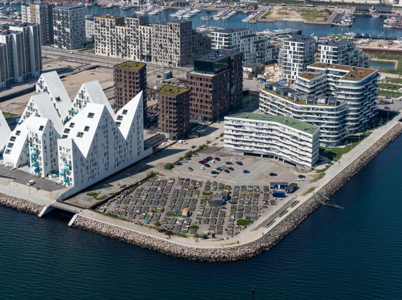 Fil:22052017-121 Aarhus oe lighthouse uden hoejhus 2017.jpg
