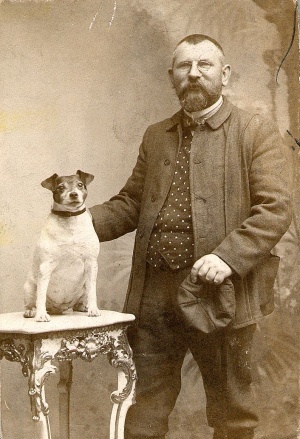 Hansen Reistrup ca. 1910, ukendt fotograf.jpg