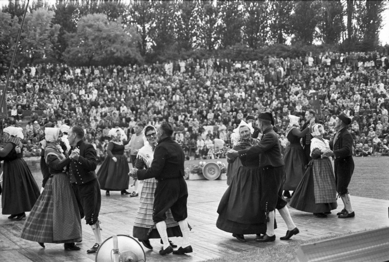 Fil:Parkunderholdning 1964.jpg