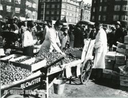 Torvedag på Ingerslevs Plads.jpg