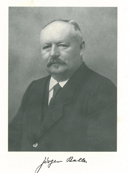 Fil:Jørgen lab.jpg