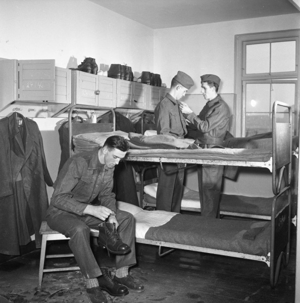 Fil:Langelandsgades kaserne 1955.jpg