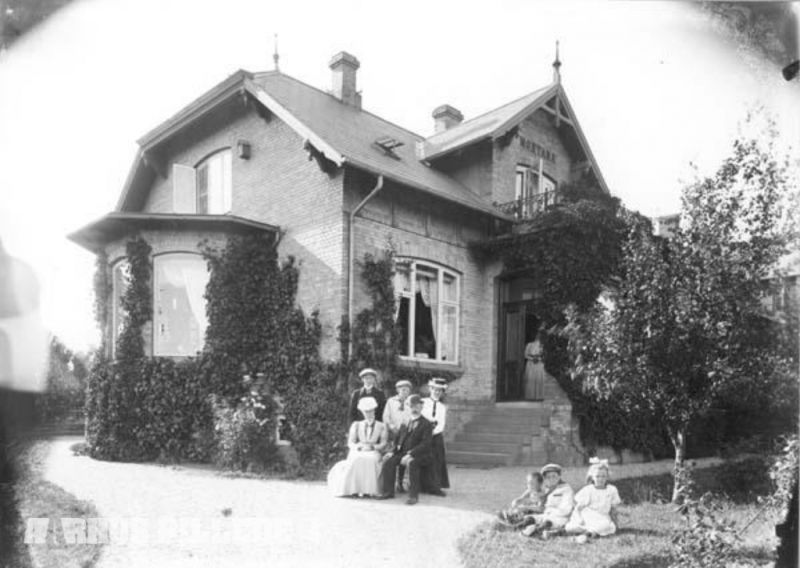 Fil:Aldersrovej 27B (Villa Montana).jpg