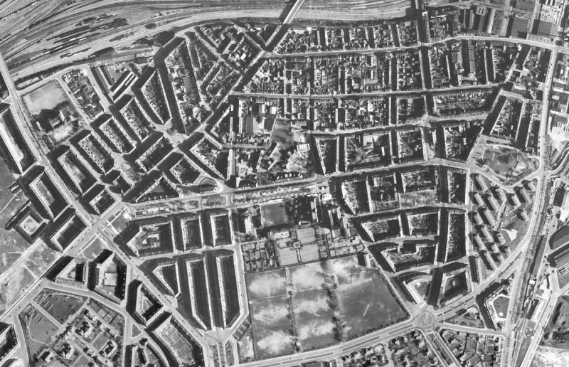 Fil:Frederiksbjerg Aarhus 1954 Royal Air Force.JPG