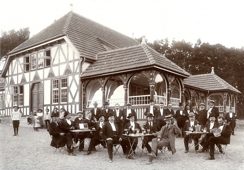 Fil:Pavillonen Friheden 31.07.1904.jpg