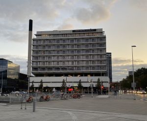 2019-10-03 18-53-42 - IMG 0365 Phillip Fangel Hotel Atlantic.jpg