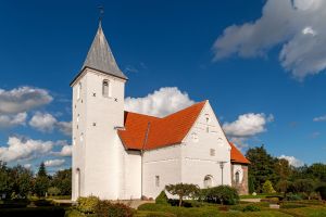 Boruim Kirke.jpg