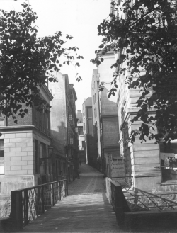 Fiskerbro v fiskergyde 1925.png