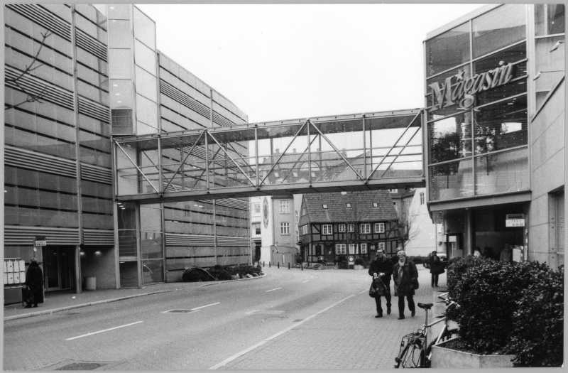 Fil:Emil Vetts passage, 2003, Poul Pedersen.jpg