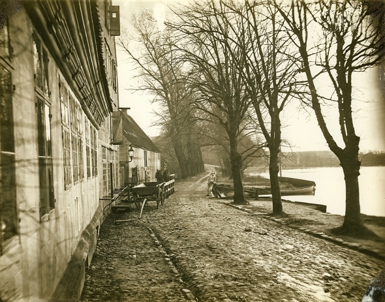 Fil:Aarhus Mølle ca.1870.jpg