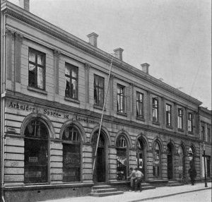 Arbejder-spare og laanekassen ca 1904.jpg