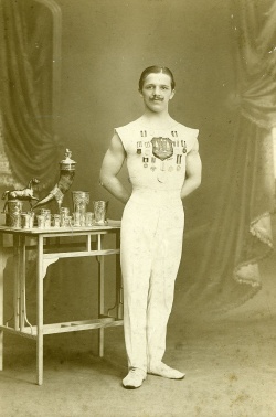 Einar August Møbius, Vilhelm Høch, 1912.jpg