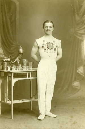 Einar August Møbius, Vilhelm Høch, 1912.jpg